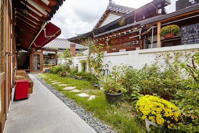 Jeonju Nostalgic Home Exteriör bild